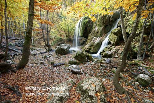 Отдых в Крыму. Водопад Серебряные струны
