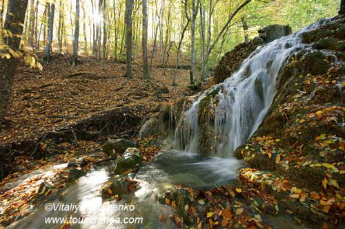Отдых в Крыму. Водопад Серебряные струны
